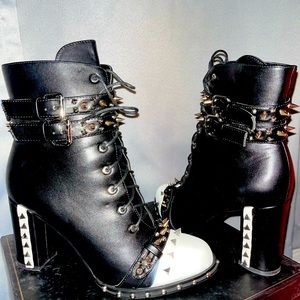Black & White | Lace-up | Rhinestone boots